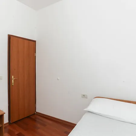Isabora Apartment